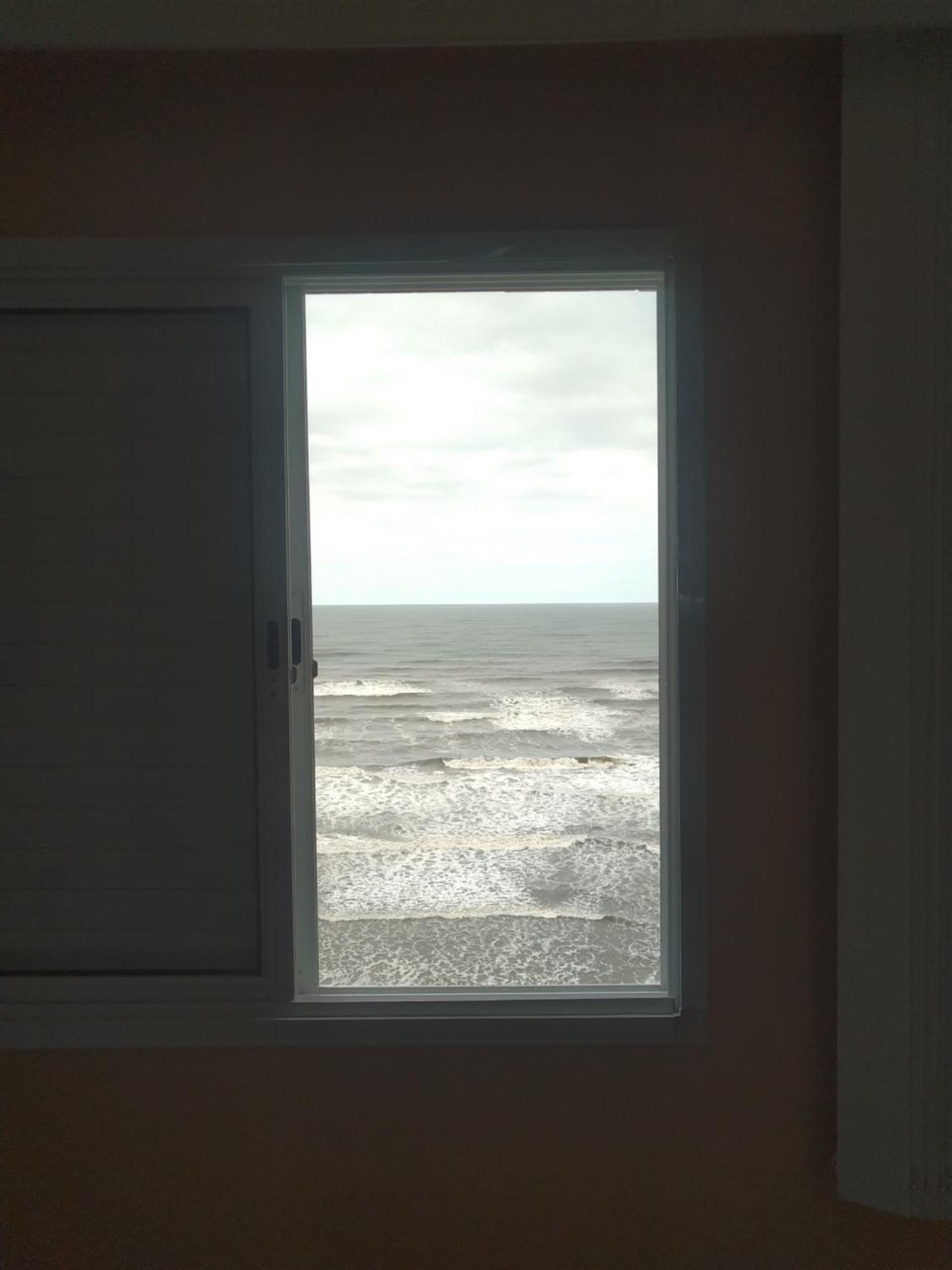 פראייה גראנדה Apartamento Frente Mar Pe Na Areia מראה חיצוני תמונה